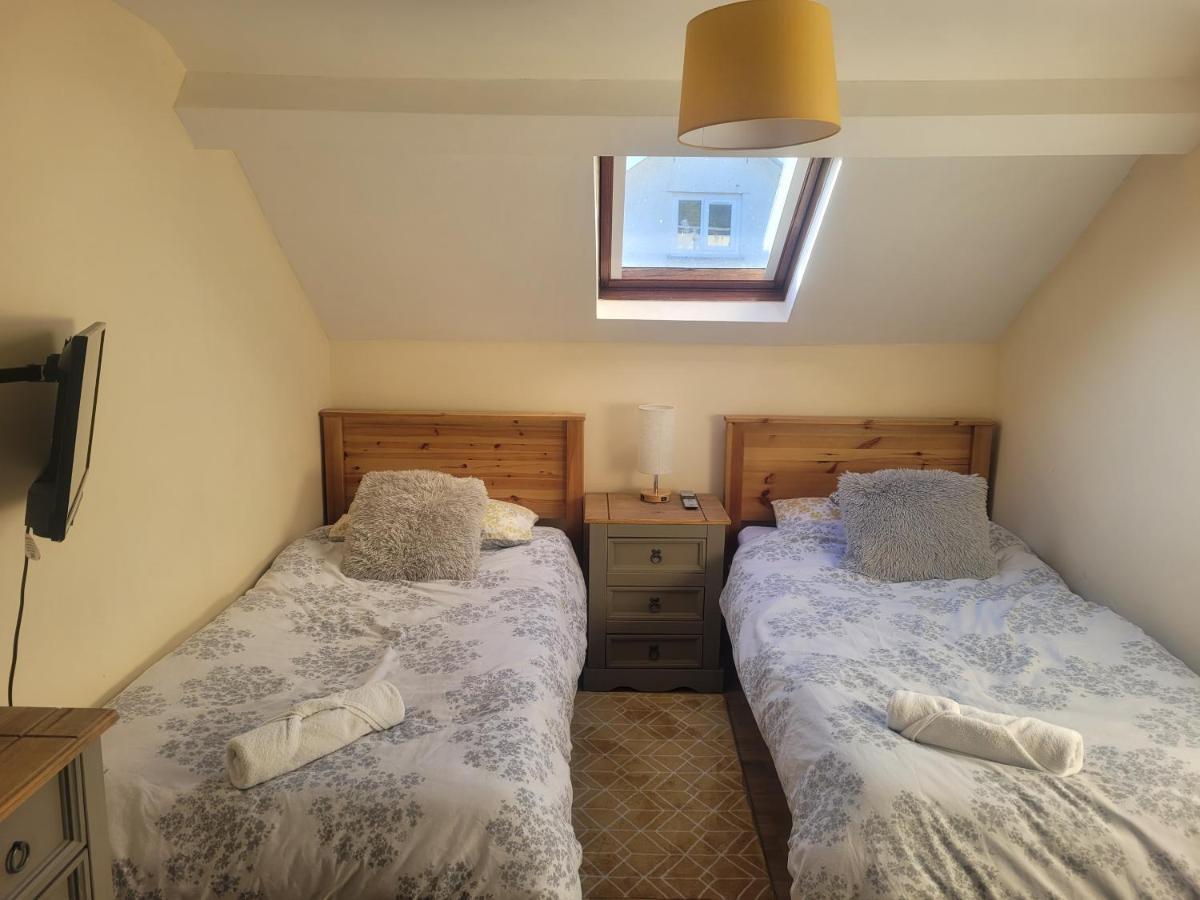 Large 5 Bed Town-Centre Home Close To The Beach, Sleeps 9 Aberystwyth Exterior photo